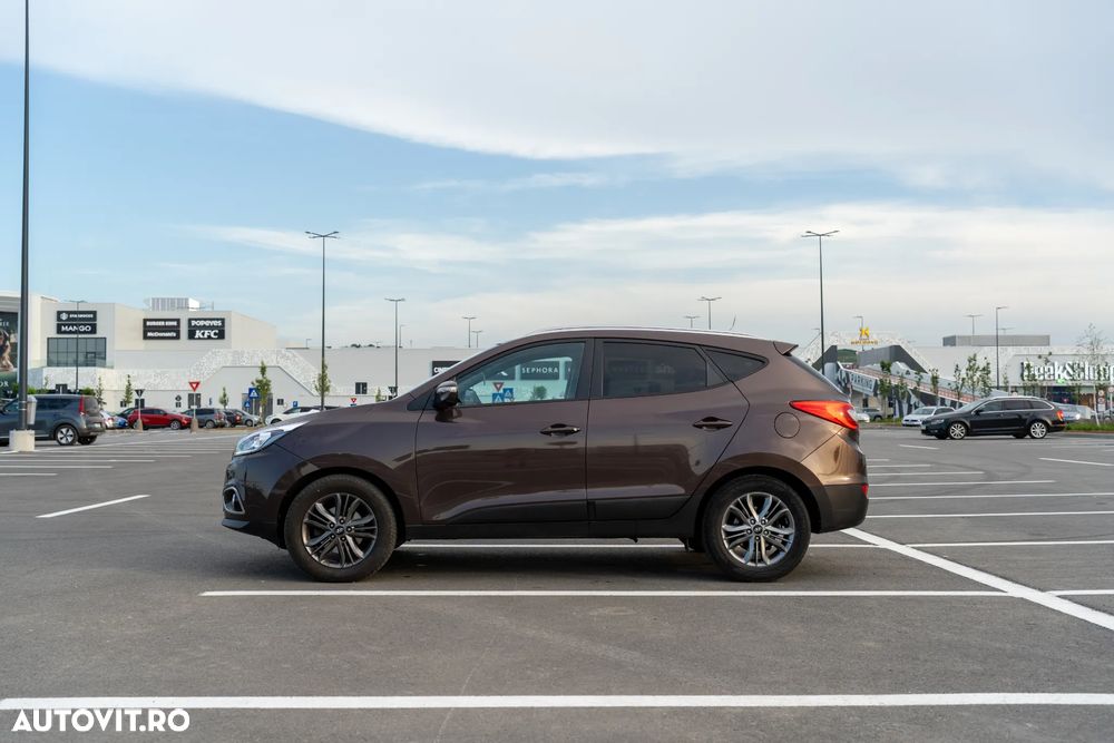 Hyundai ix35 2.0 CRDI 4WD Automatik Fifa World Cup Gold Edition - 4