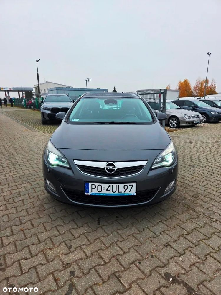 Opel Astra IV 1.4 T Cosmo - 19