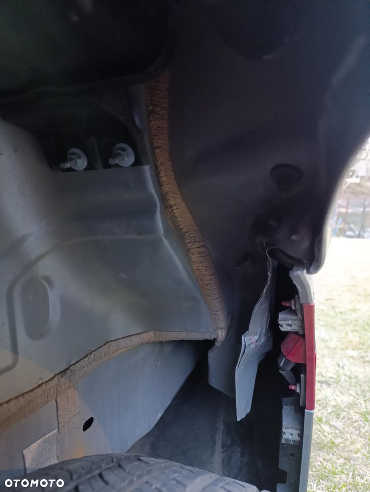 Chrysler Pacifica - 14