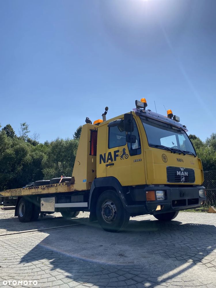 MAN l2000 8223FL laweta - 2