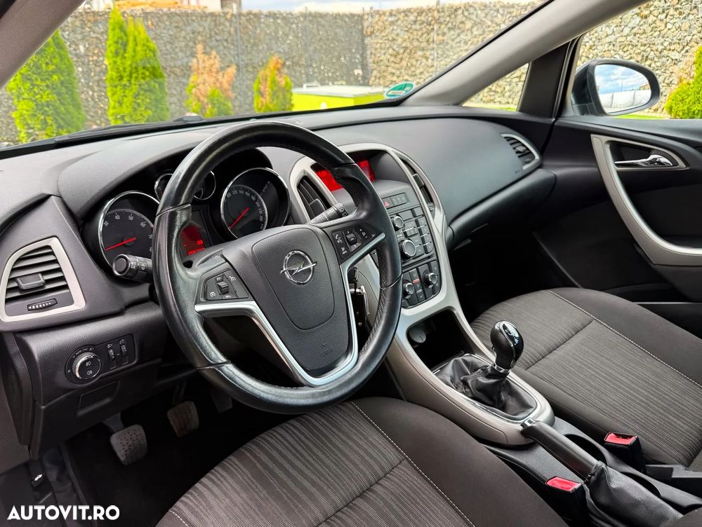 Opel Astra 1.6 - 8