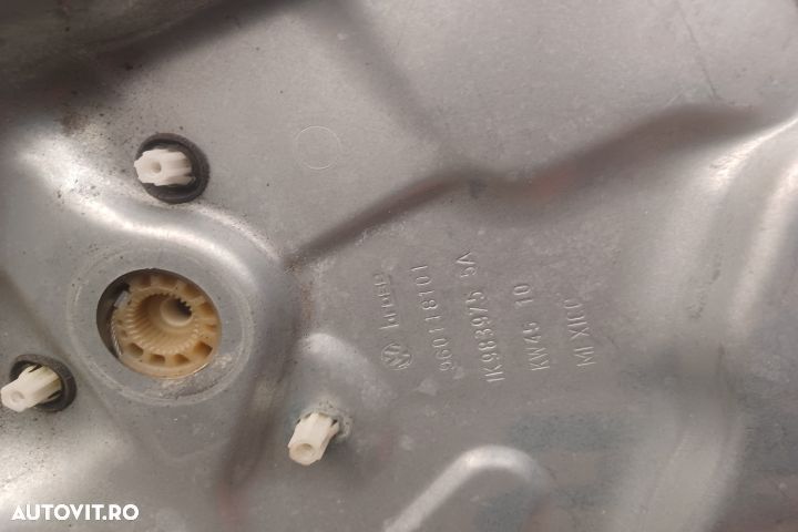 Macara geam spate stanga electrica 1K9839755A 1K9839755A Volkswagen V - 2