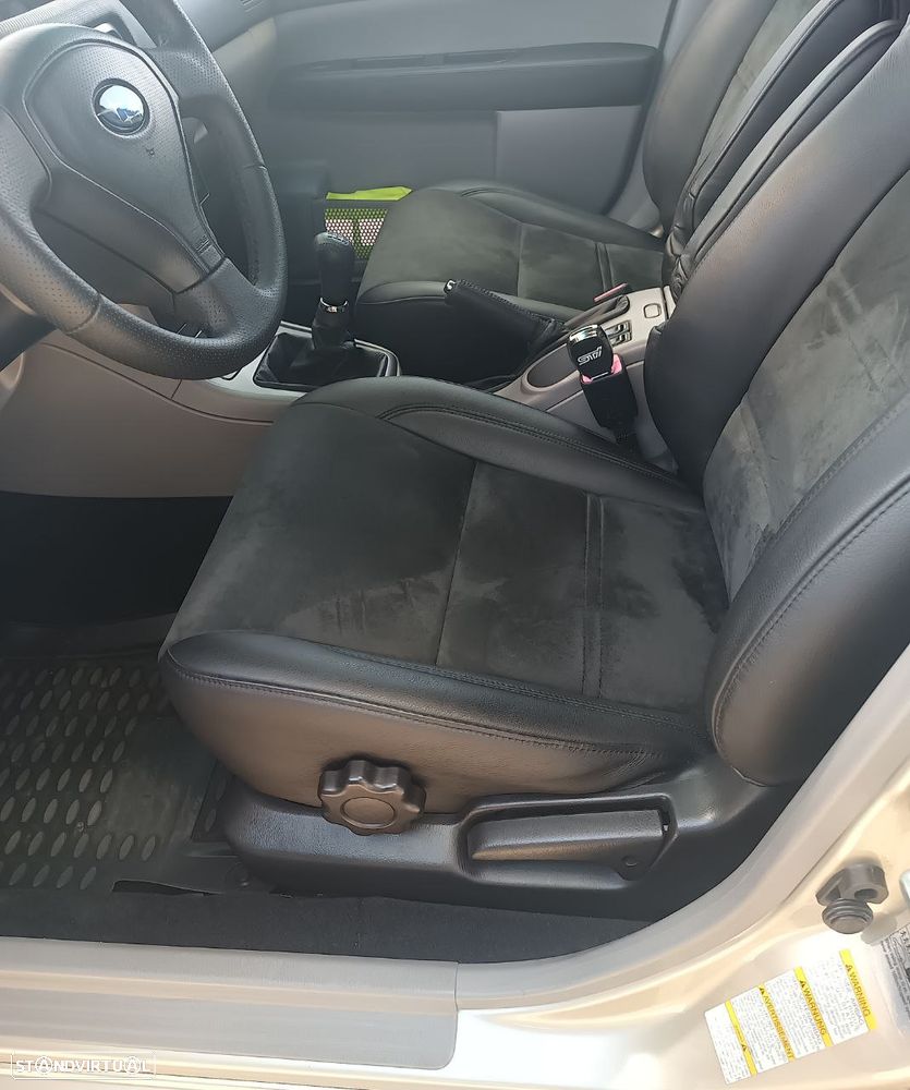 Subaru Forester 2.0 T XT - 16