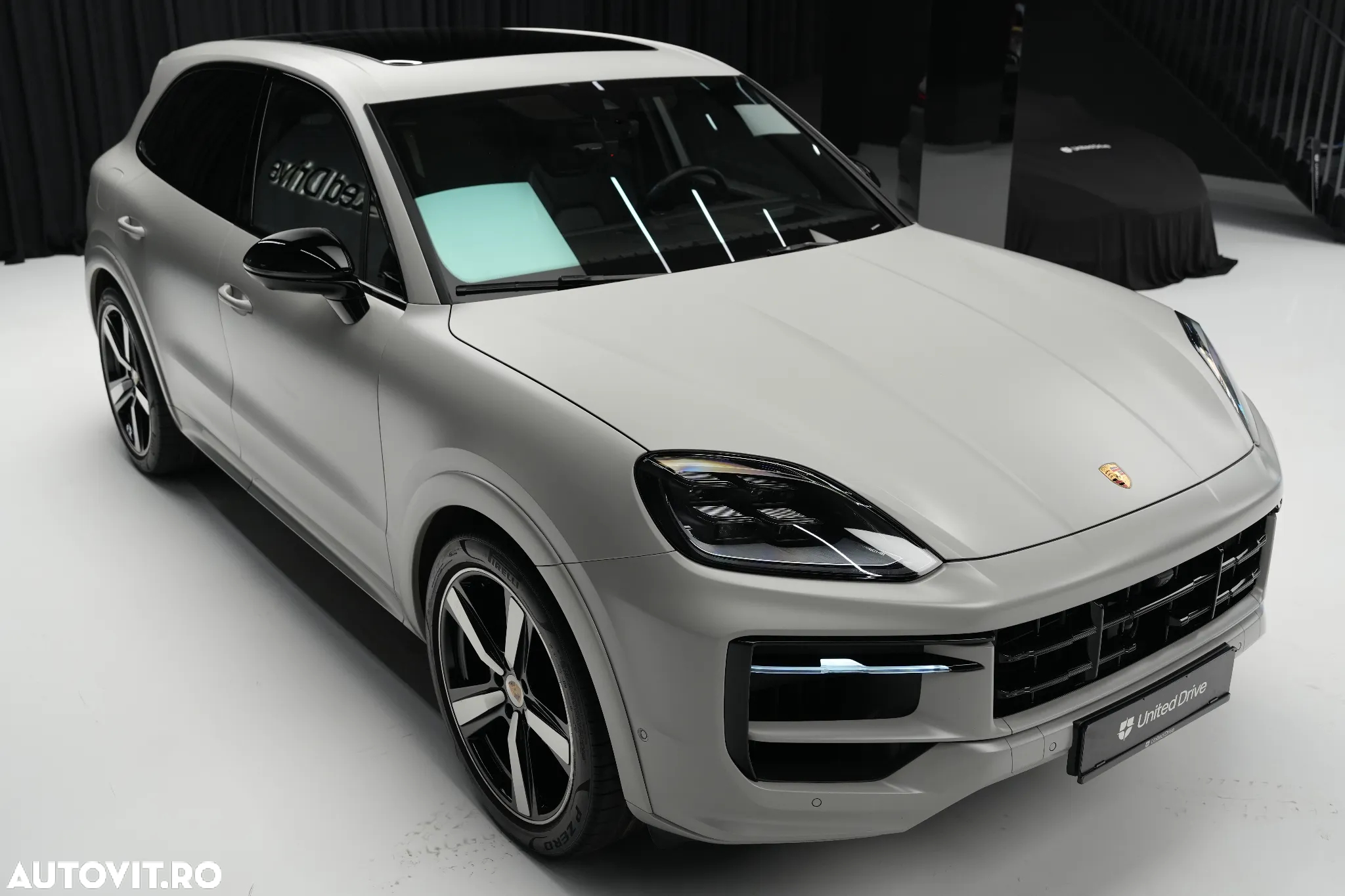 Porsche Cayenne Standard - 35