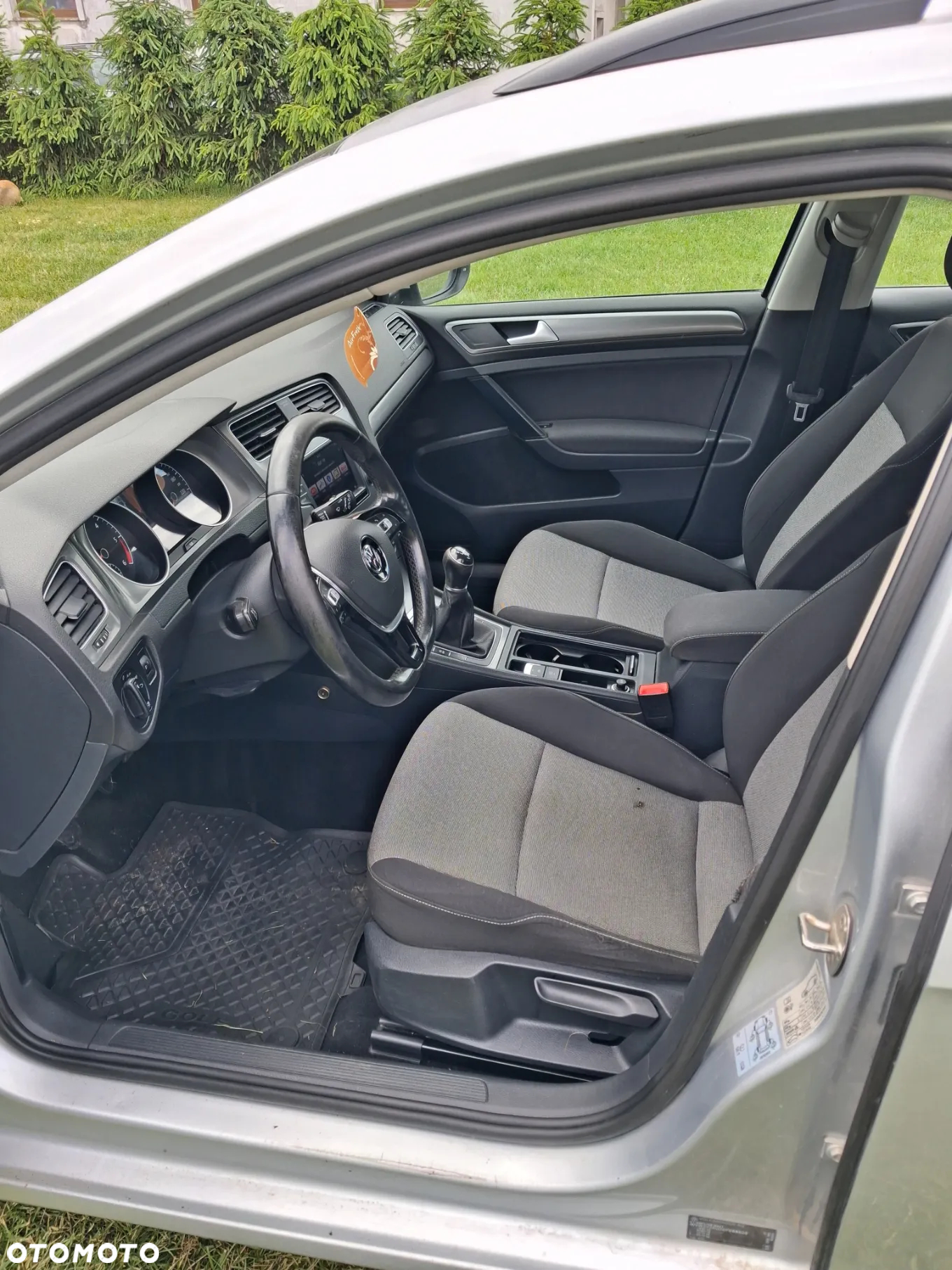 Volkswagen Golf 1.6 BlueTDI Comfortline - 9