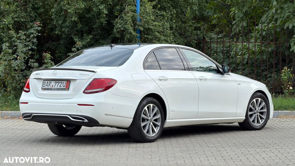 Mercedes-Benz E - 3