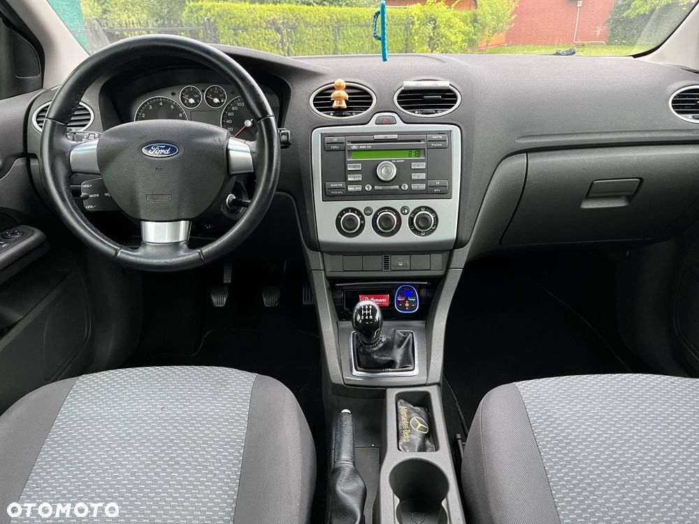 Ford Focus 1.6 Sport - 21