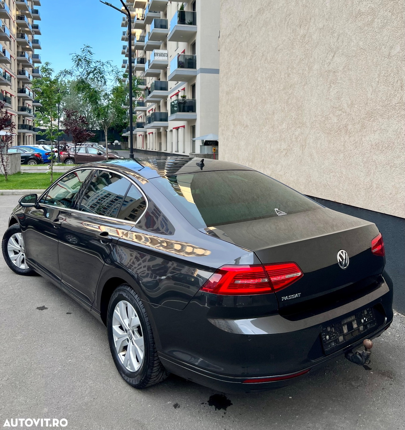 Volkswagen Passat - 4