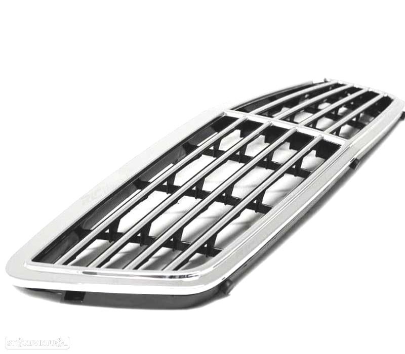 GRELHA FRONTAL MERCEDES CLASE C W203 00-07 CROMADA - 2
