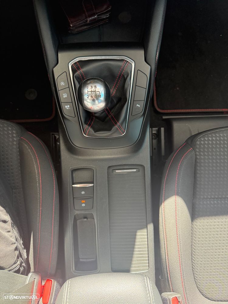 Ford Focus 1.0 EcoBoost MHEV ST-Line X - 15