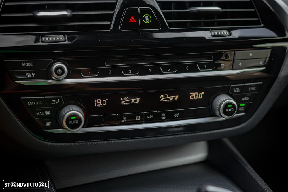 BMW 520 d Pack M Auto - 29