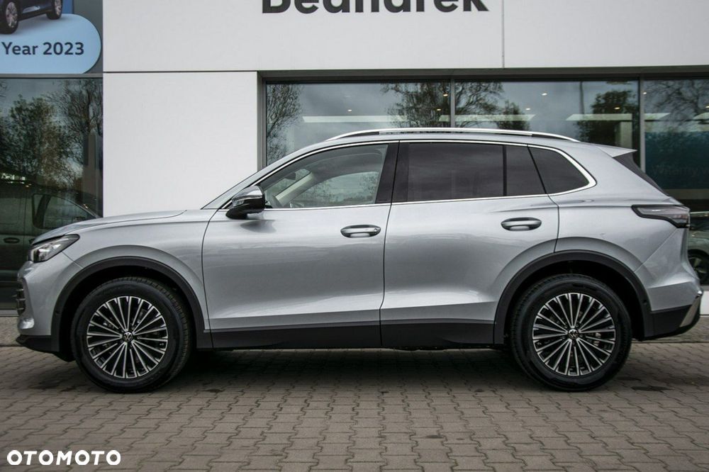 Volkswagen Tiguan - 6