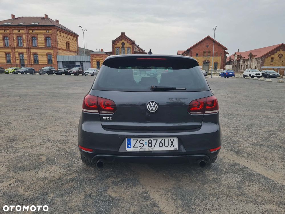 Volkswagen Golf 2.0 GTI DSG - 6