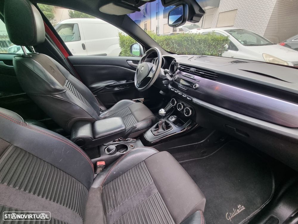 Alfa Romeo Giulietta 1.6 JTDM Distinctive - 8