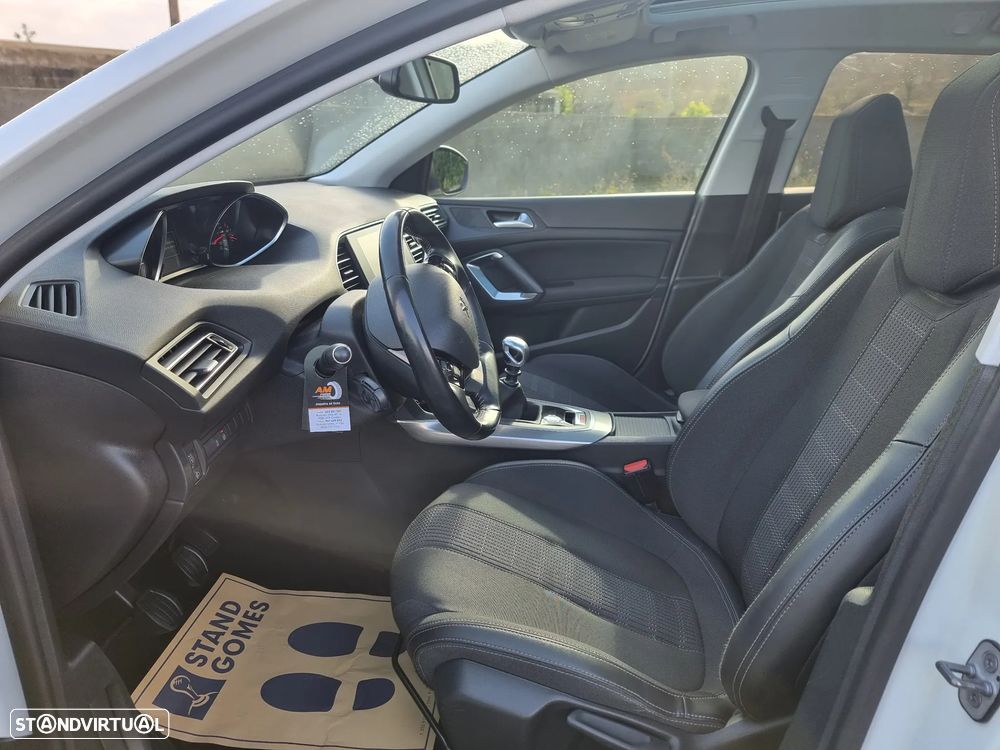 Peugeot 308 SW BlueHDi 130 Stop & Start Allure Pack - 7