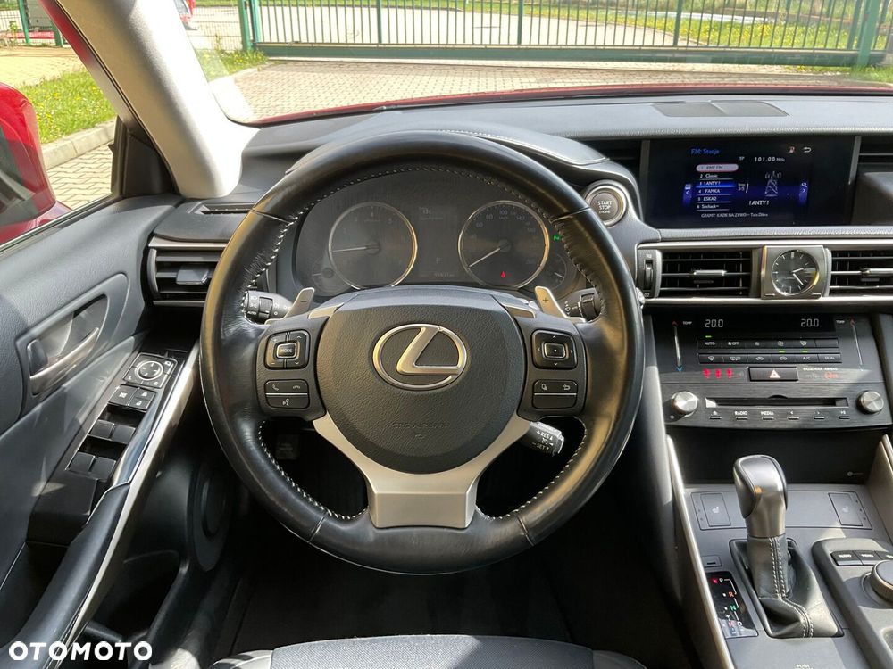 Lexus IS 200t Elegance - 20