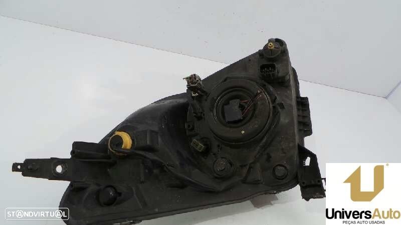 FAROL ESQUERDO SUZUKI SWIFT III 2005 - - 8