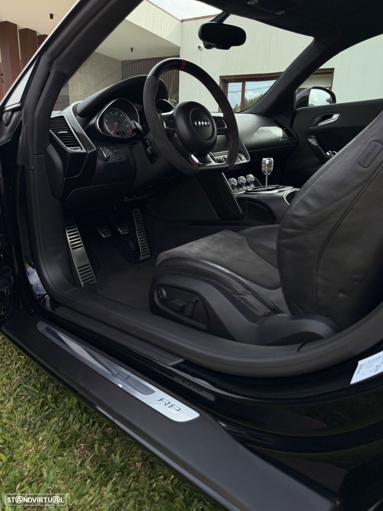 Audi R8 Coupé 4.2 FSi V8 quattro - 49