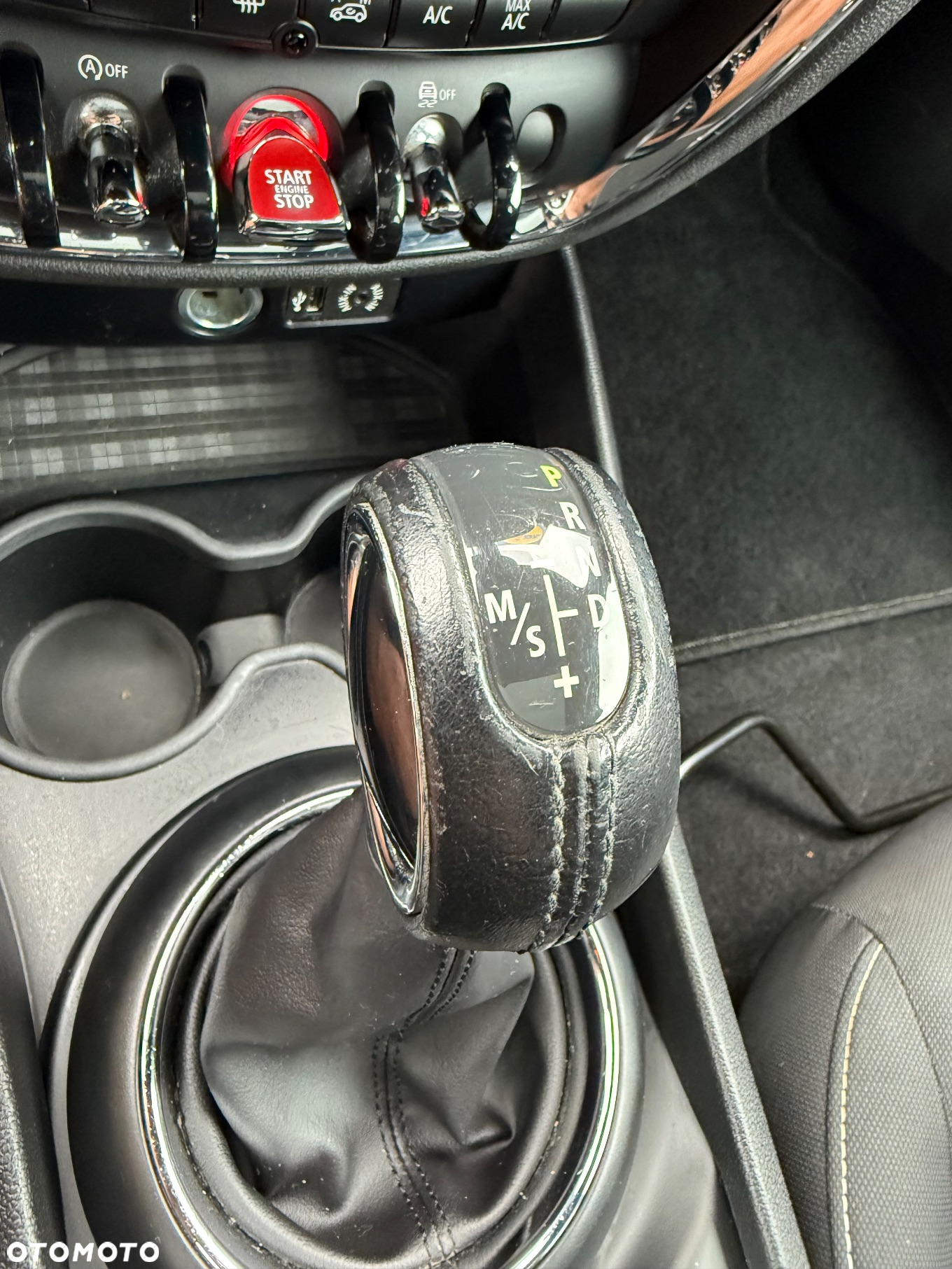MINI Clubman Cooper D Essential Trim - 23