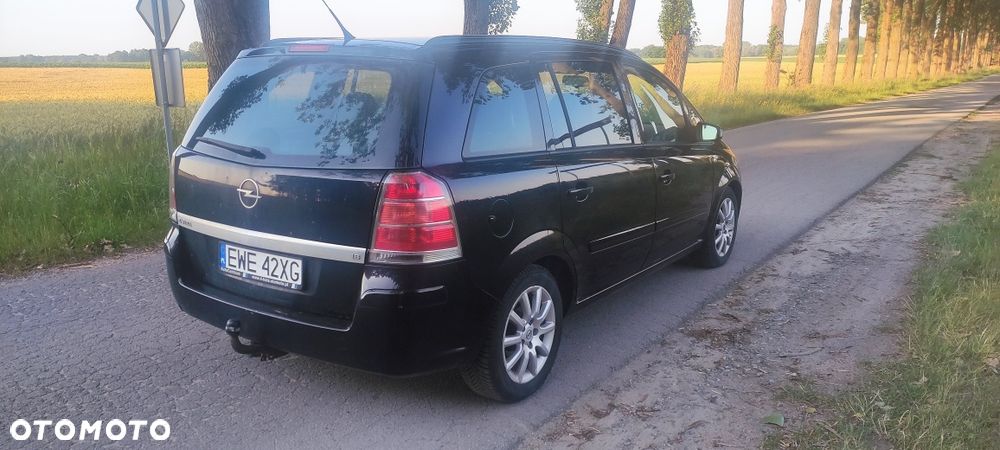 Opel Zafira - 4