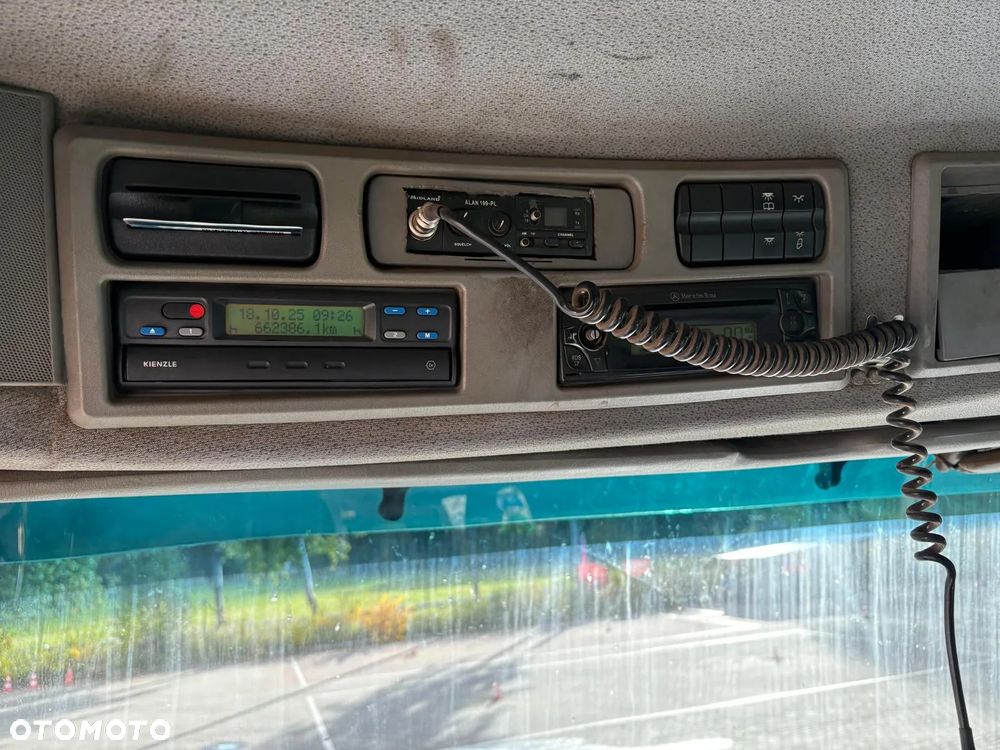 Mercedes-Benz Actros - 9