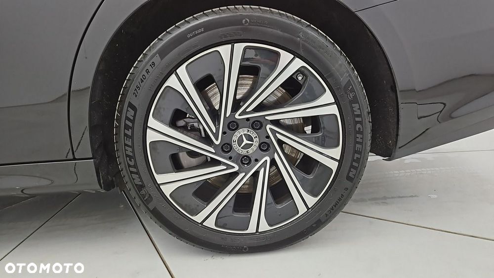 Mercedes-Benz Klasa E 220 d 9G-TRONIC Edition AVANTGARDE - 25