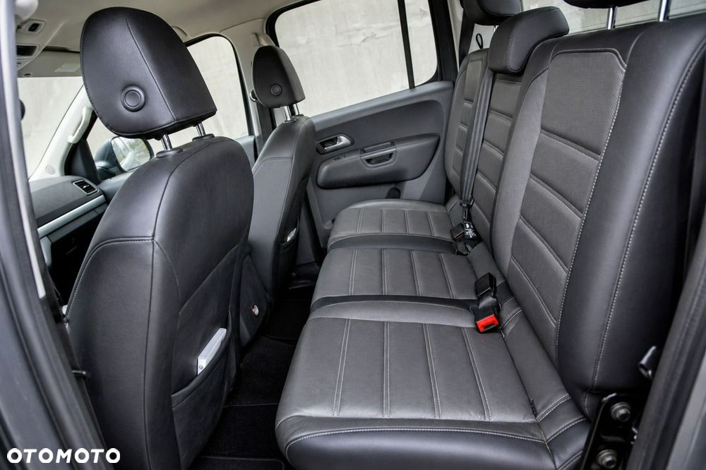 Volkswagen Amarok - 21