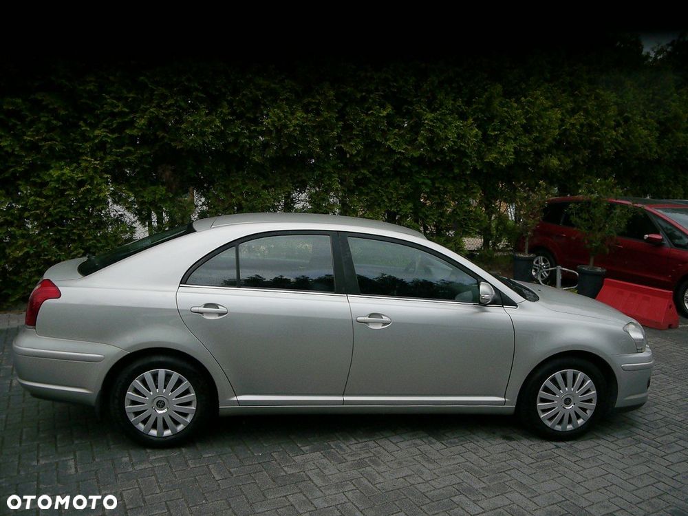 Toyota Avensis 2.0 VVT-i Sol plus Premium - 11