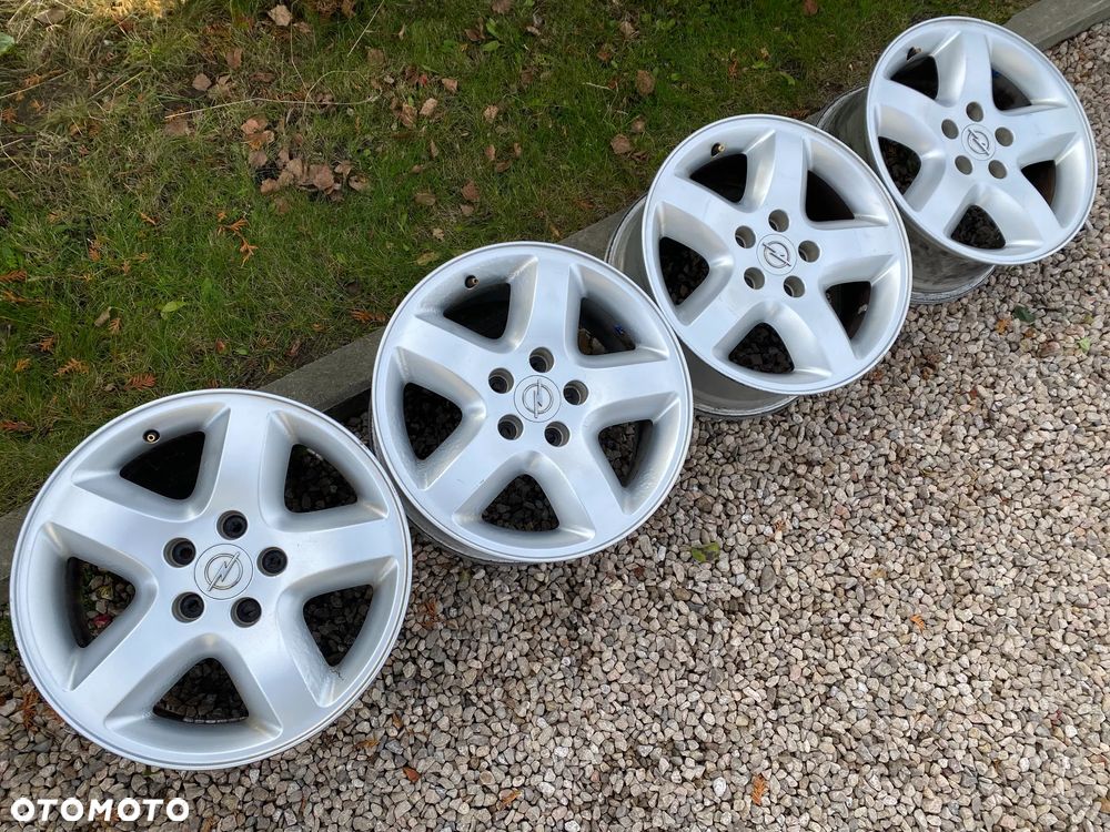 Opel ANTARA Astra H Zafira B Alufelgi 16" 5X110 7Jx16H2 ET39 - 2