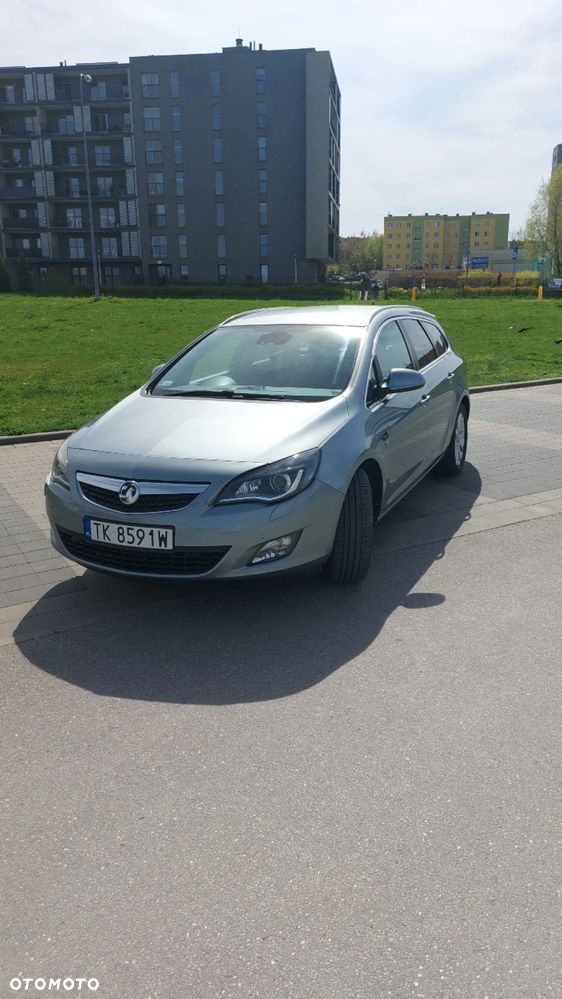 Opel Astra 1.7 CDTI DPF - 12
