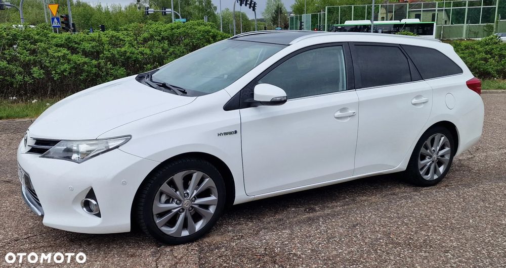 Toyota Auris - 1