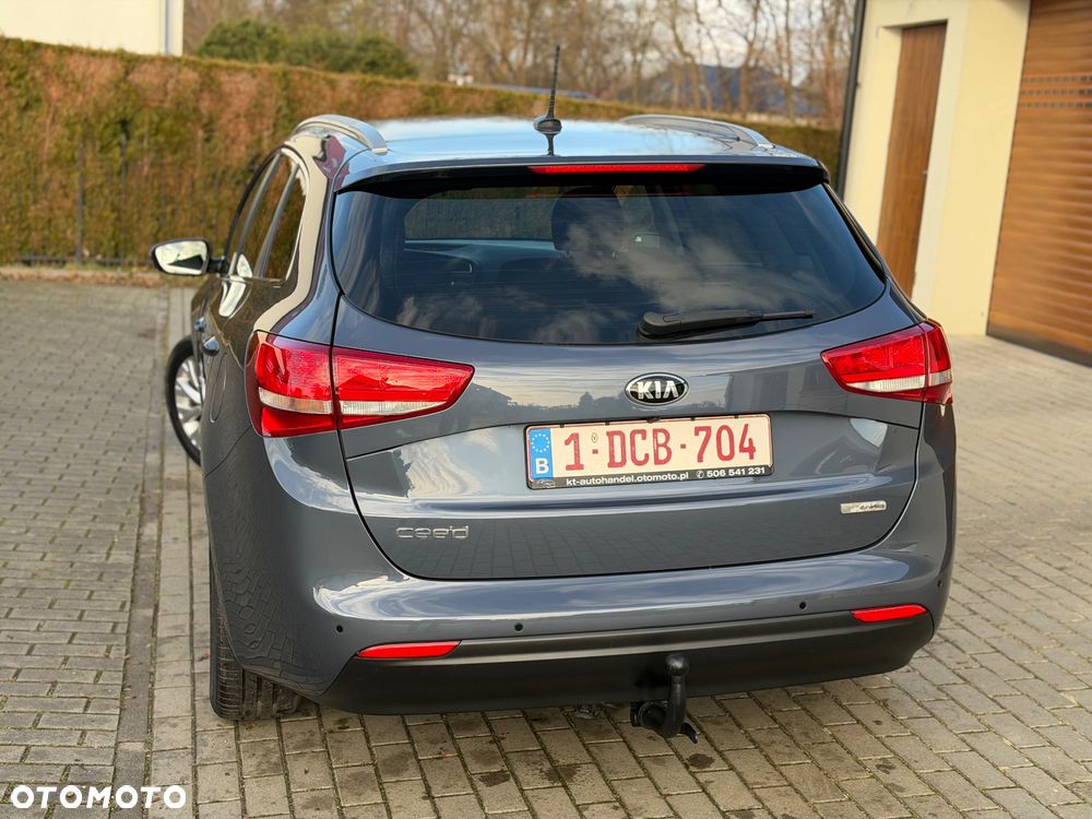 Kia Ceed - 15