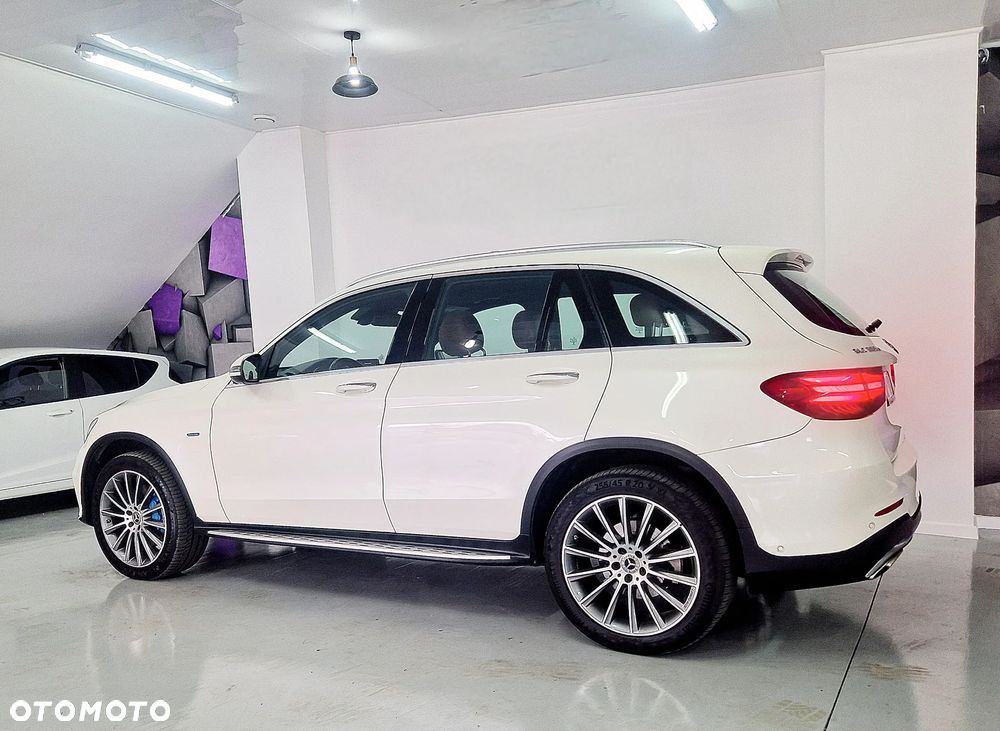 Mercedes-Benz GLC - 9