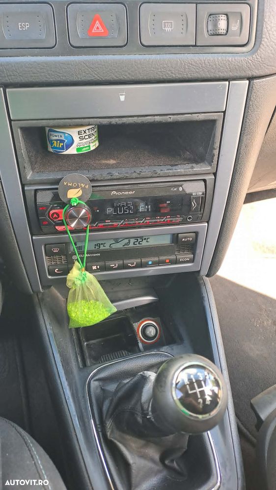 Volkswagen Golf - 8