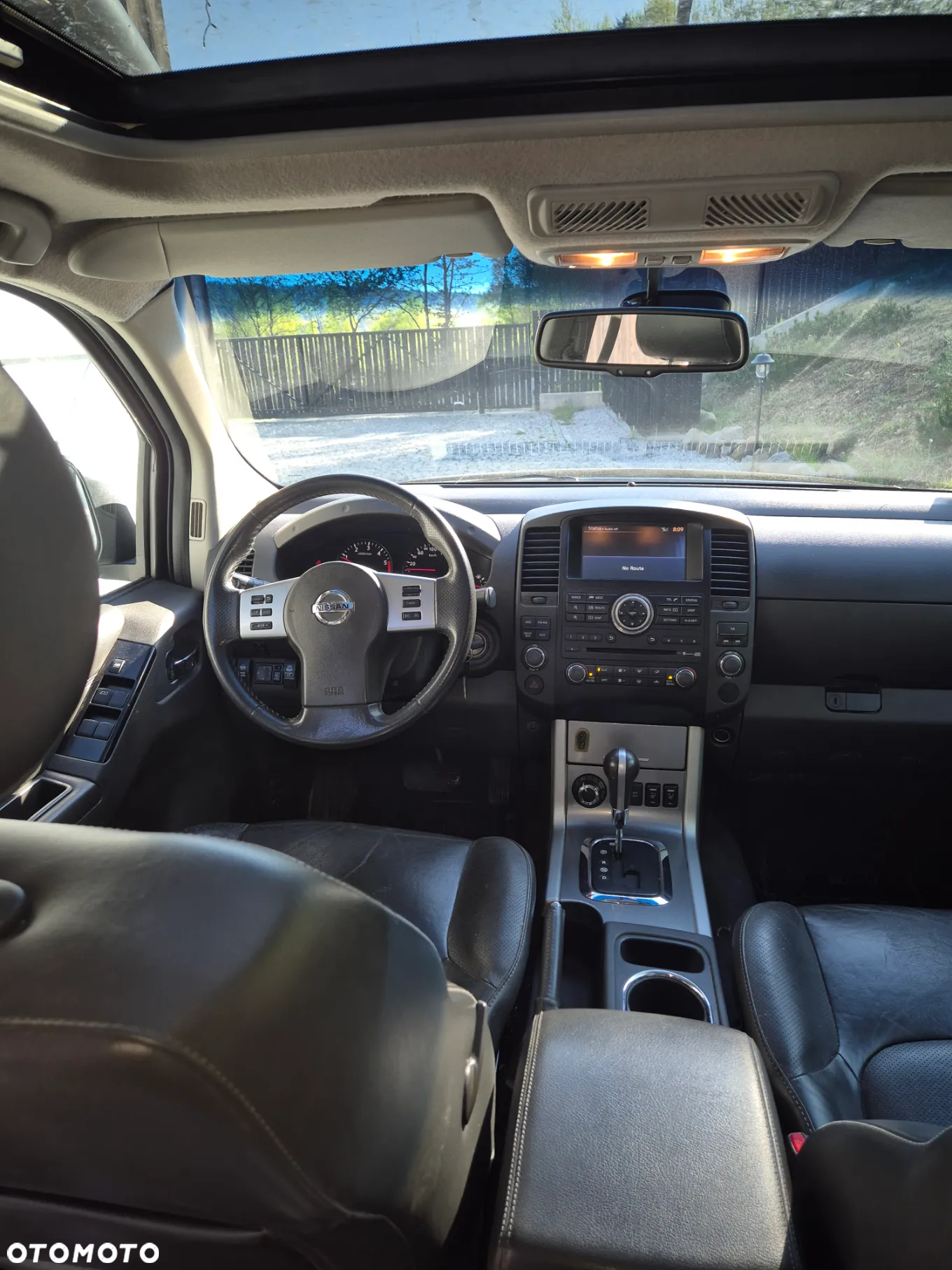 Nissan Navara 3.0 D V6 - 10
