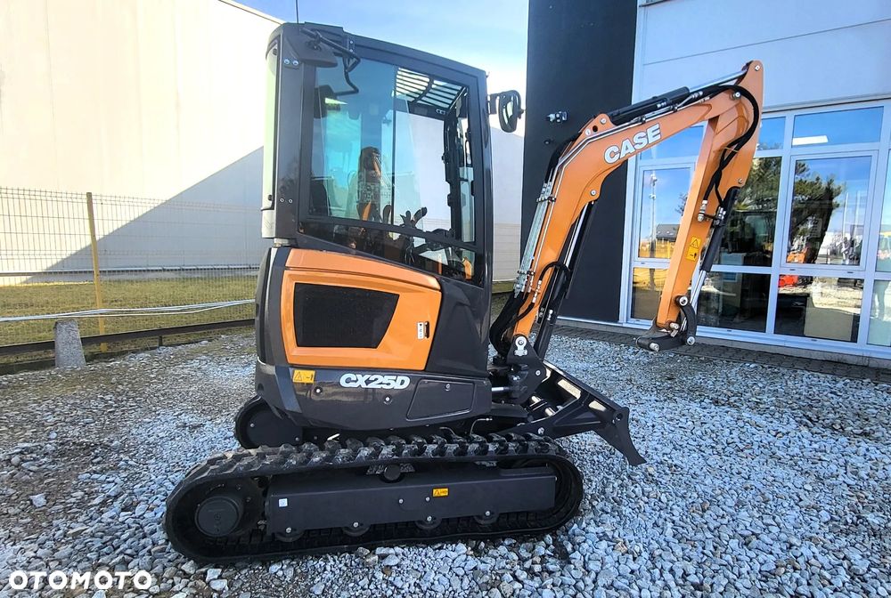 Case CX25D - 1