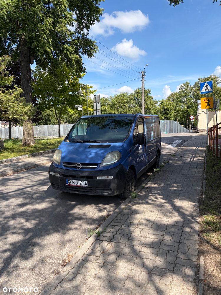 Opel Vivaro - 1