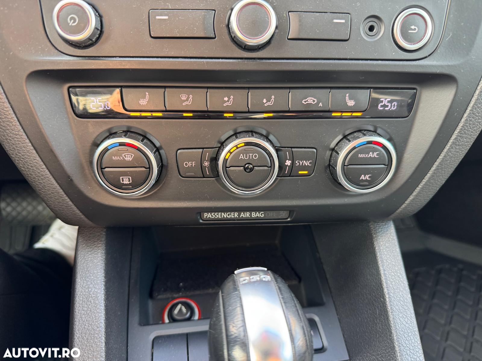 Volkswagen Jetta 1.4 Hybrid DSG Comfortline - 12