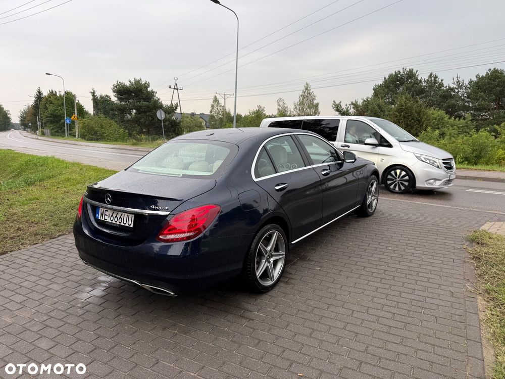 Mercedes-Benz Klasa C 300 7G-TRONIC - 6