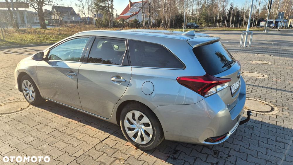 Toyota Auris 1.2 Turbo Executive - 6