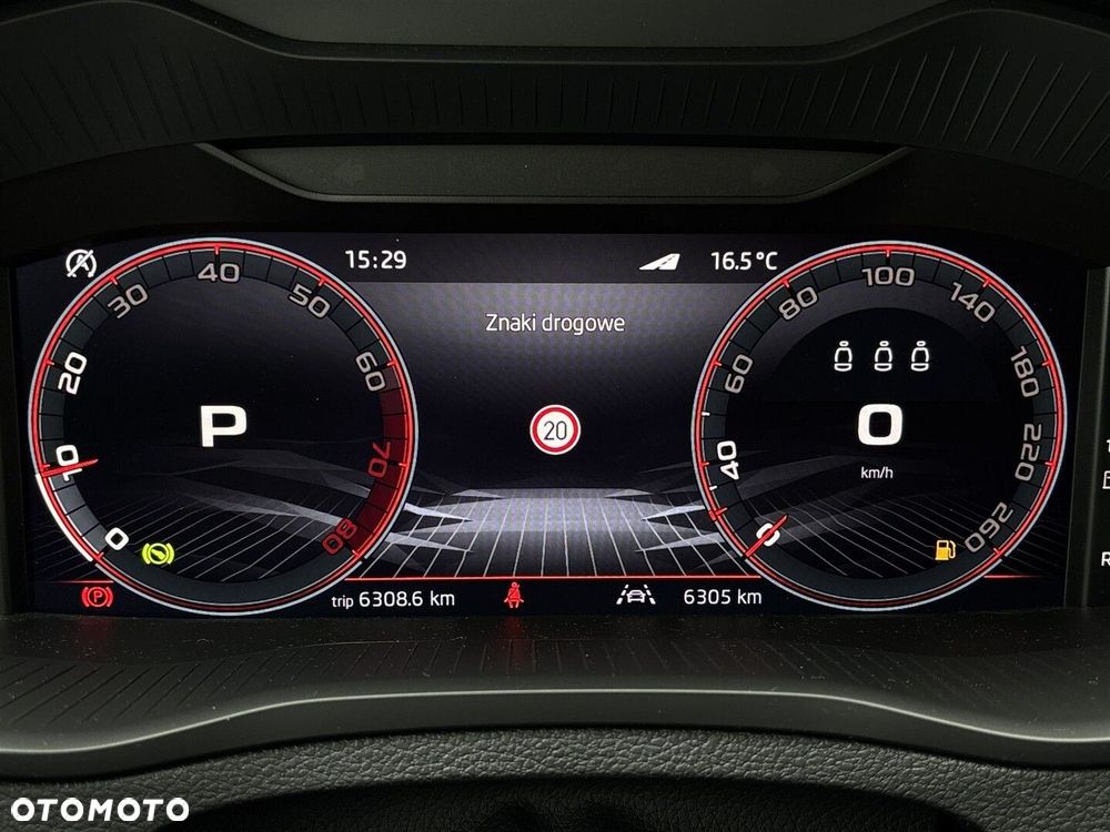 Skoda Karoq 1.5 TSI ACT Sportline DSG - 17