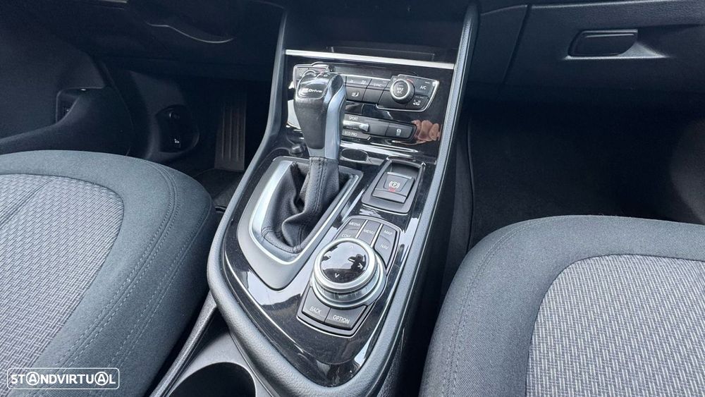 BMW 225xe Active Tourer - 13