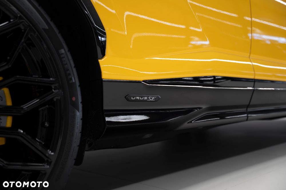 Lamborghini Urus - 10