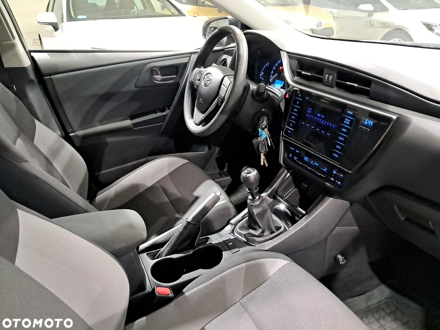 Toyota Auris 1.33 VVT-i Active - 9