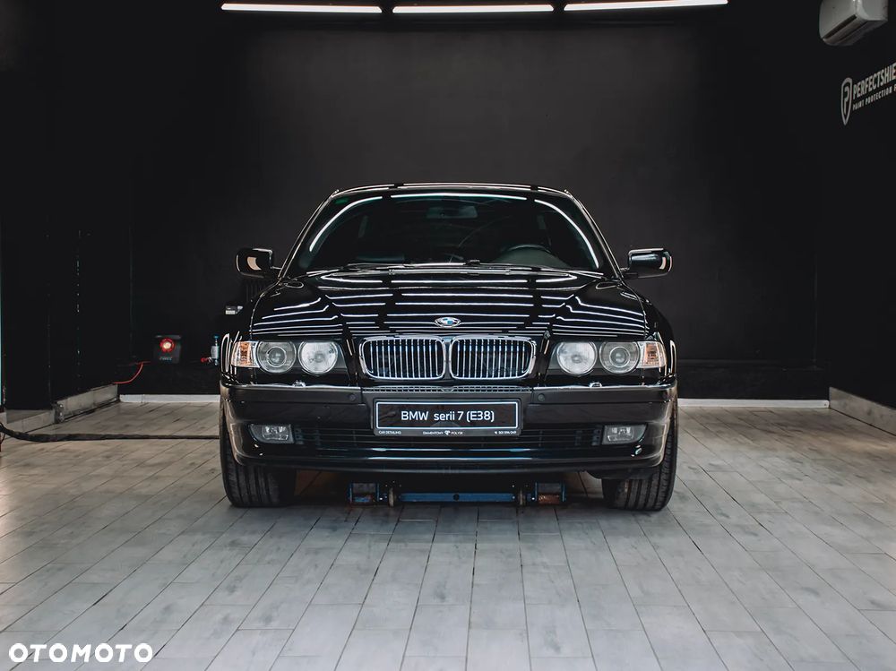 BMW Seria 7 - 23