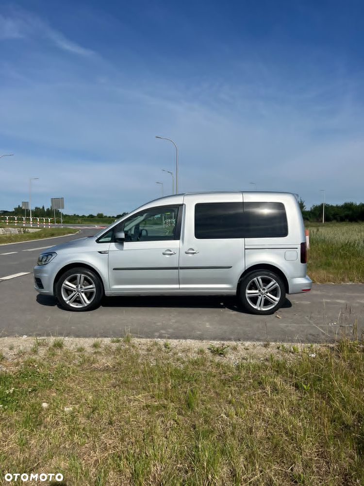 Volkswagen Caddy 2.0 TDI Comfortline DSG - 6