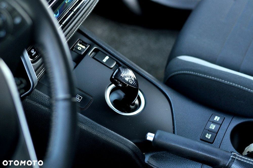 Toyota Auris - 15