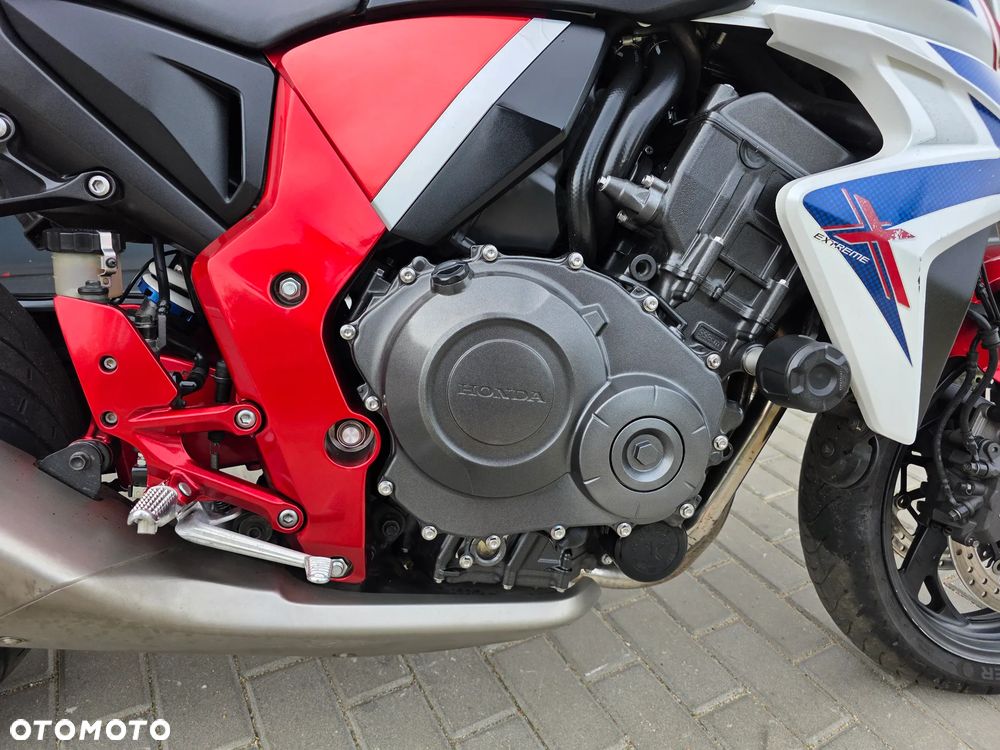 Honda CB - 24