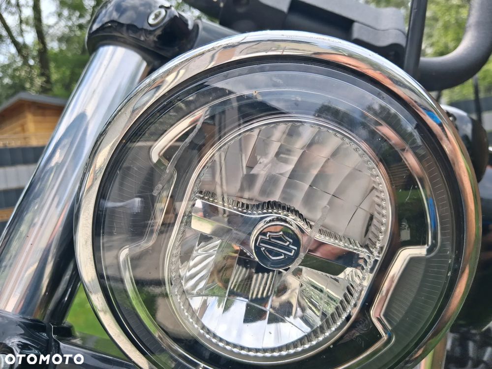 Harley-Davidson Dyna Street Bob - 6