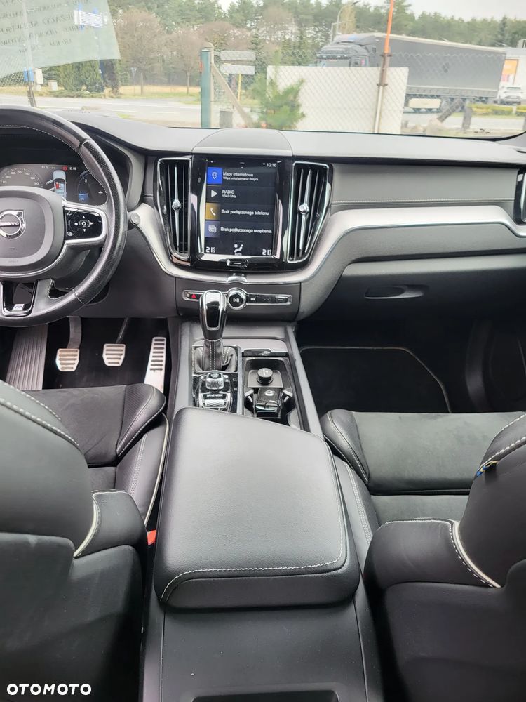Volvo XC 60 D3 R-Design - 11